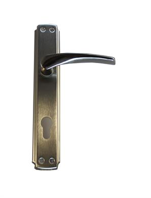 Kapı Kolu Bravo Aynalı Nikel Saten Yale