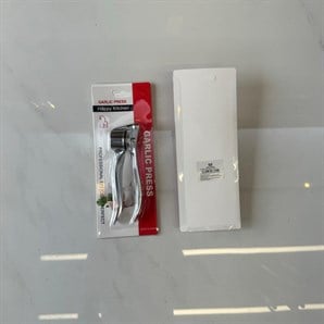 DiğerMetal Sarımsak Ezici