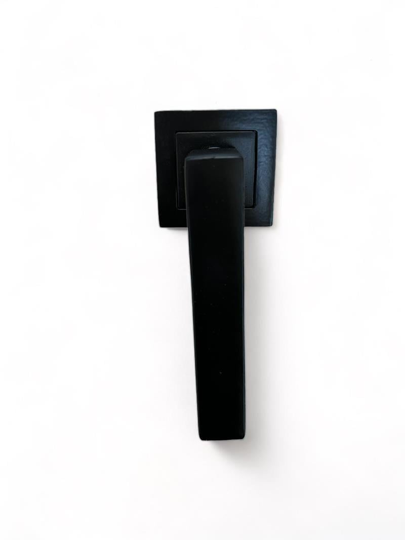 Kapı Kolu Mercan Rozetli Kare Mat Siyah Wc