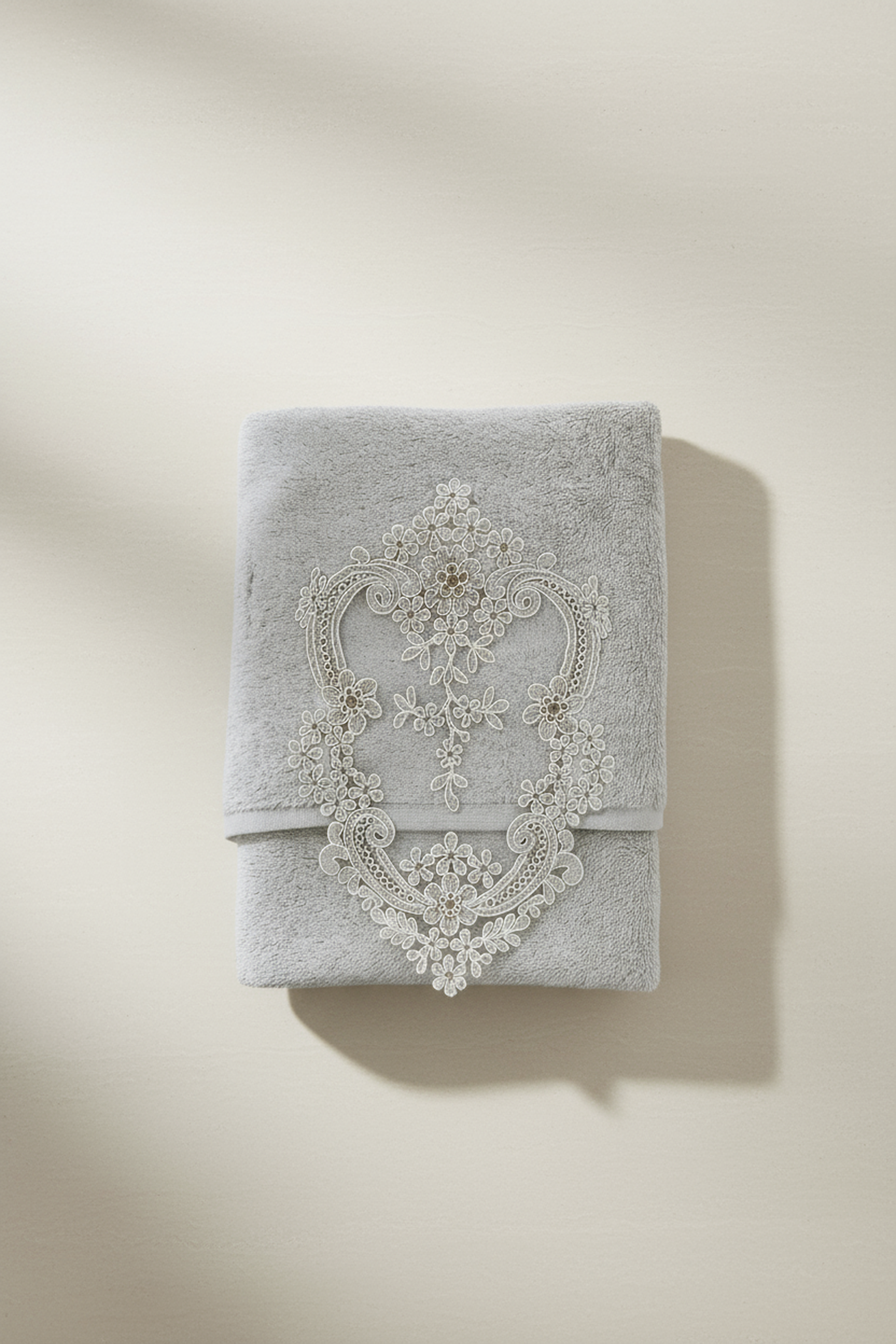 Class Bambu Dantelli El ve Yüz Havlusu 50 X 90 cm Hürrem Taş 1 Adet Tekli Kutulu 250 Gram