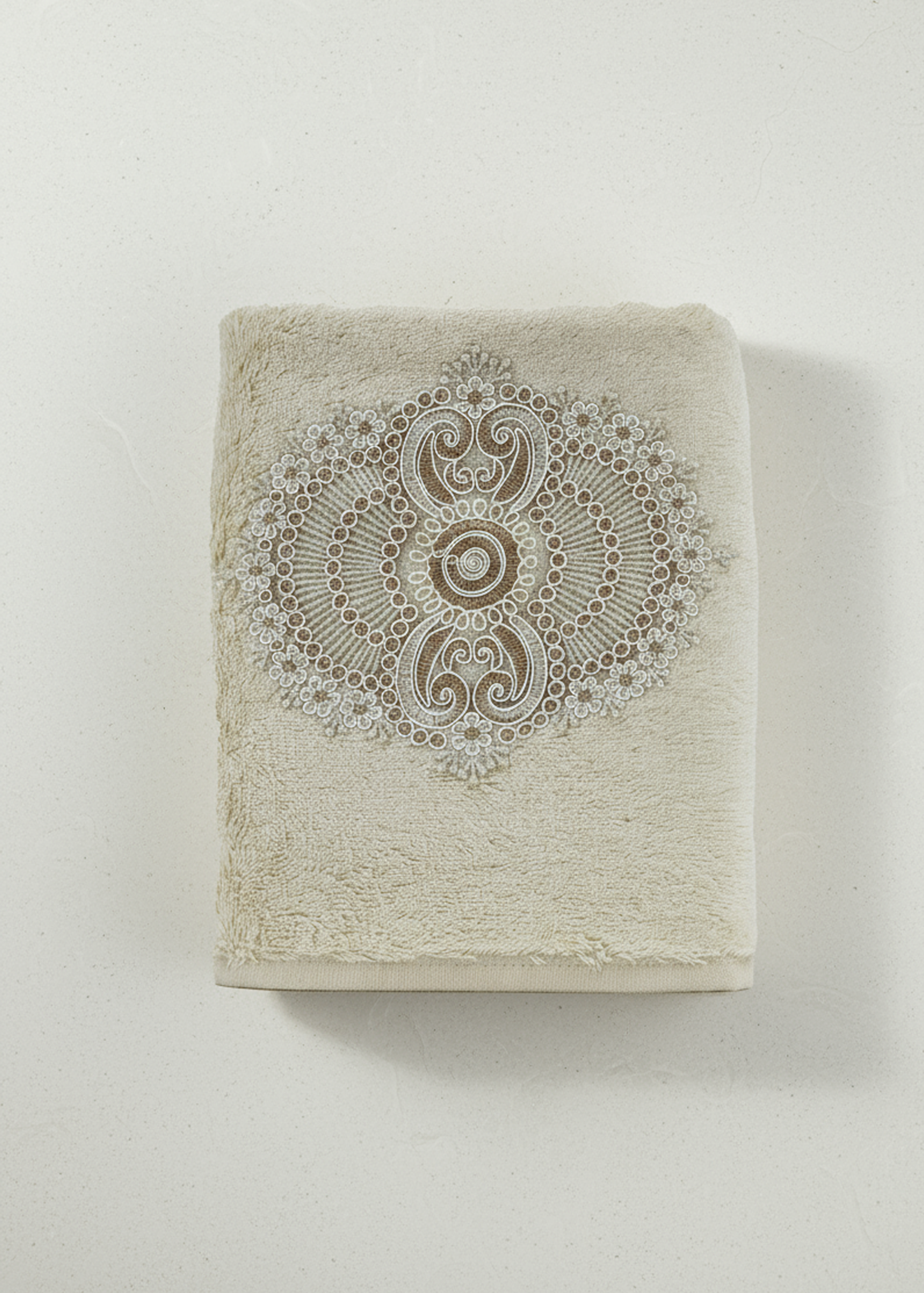 Class Bambu Dantelli El ve Yüz Havlusu 50 X 90 cm Şiraze Bej 1 Adet Tekli Kutulu 250 Gram