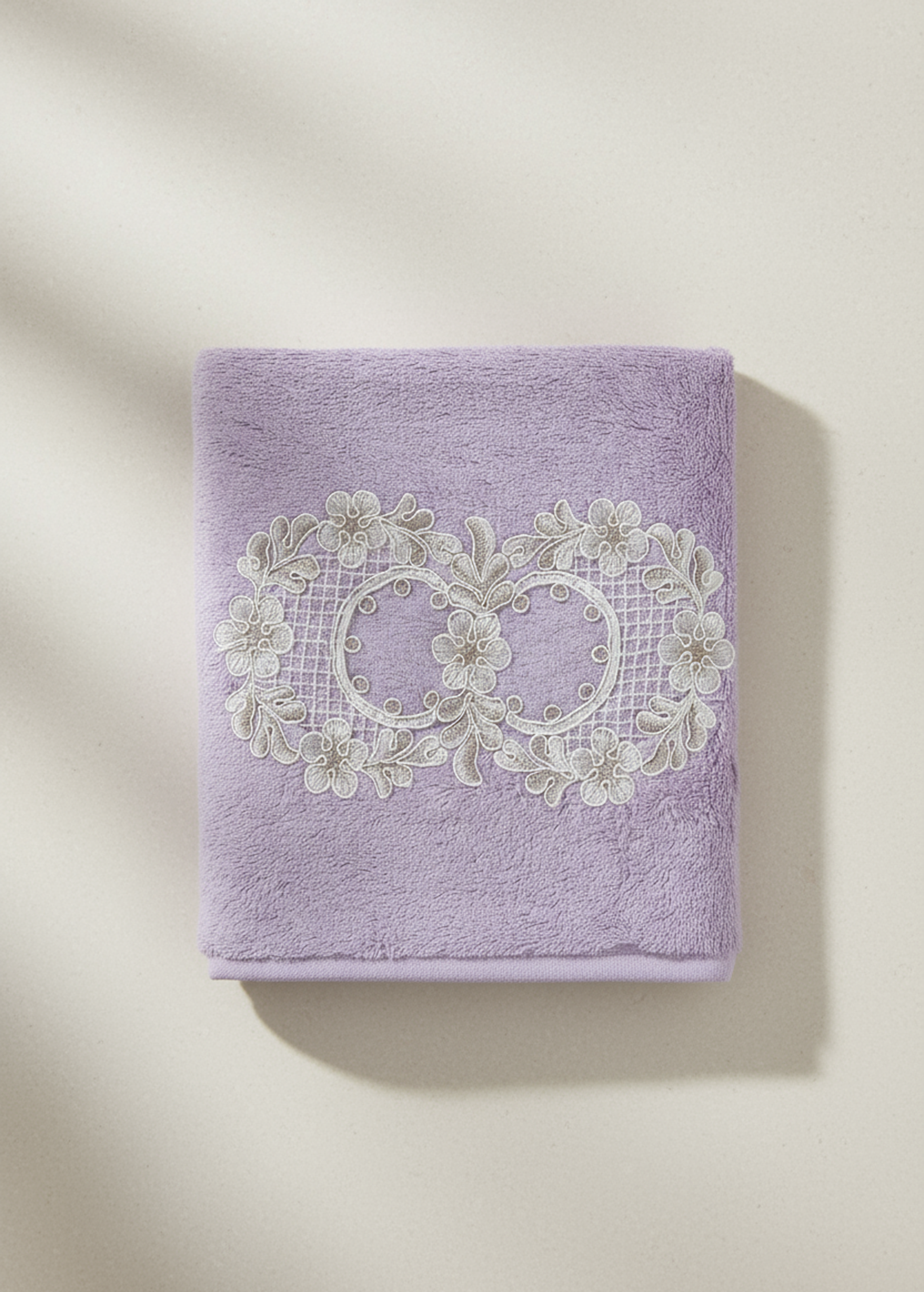 Class Bambu Dantelli El ve Yüz Havlusu 50 X 90 cm Mahber Lila 1 Adet Tekli Kutulu 250 Gram