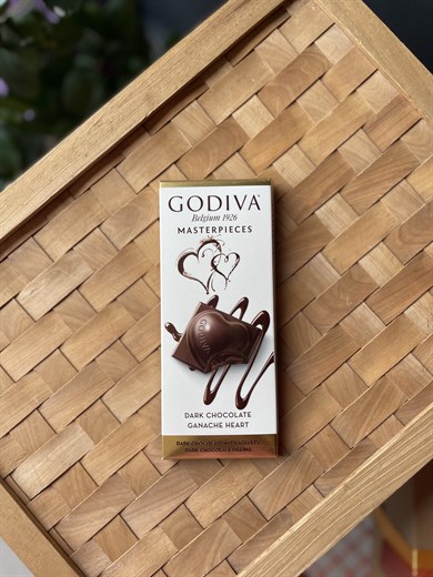Godiva Masterpieces Dark Chocolate Heart Ganache Tablet 86 g