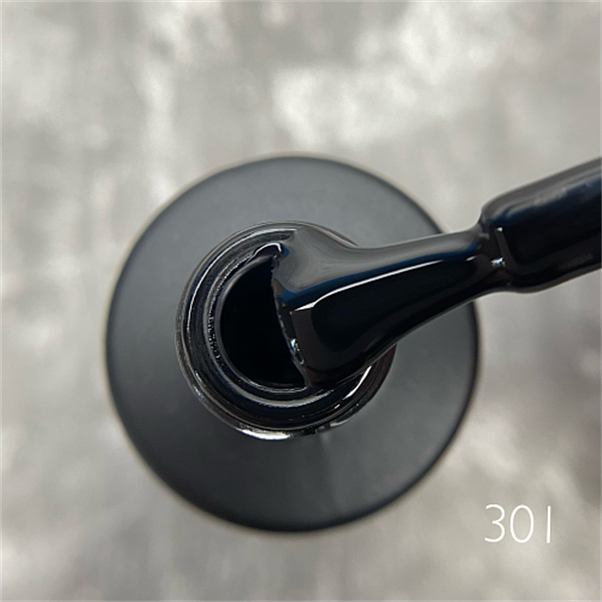 Kalıcı oje Avangard serisi 301 - 16 ml Siyah