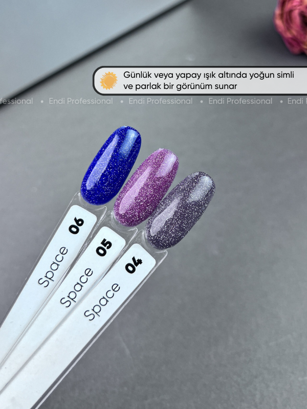 Kalıcı oje Işığı yansıtan serisi 15 ml Space 04