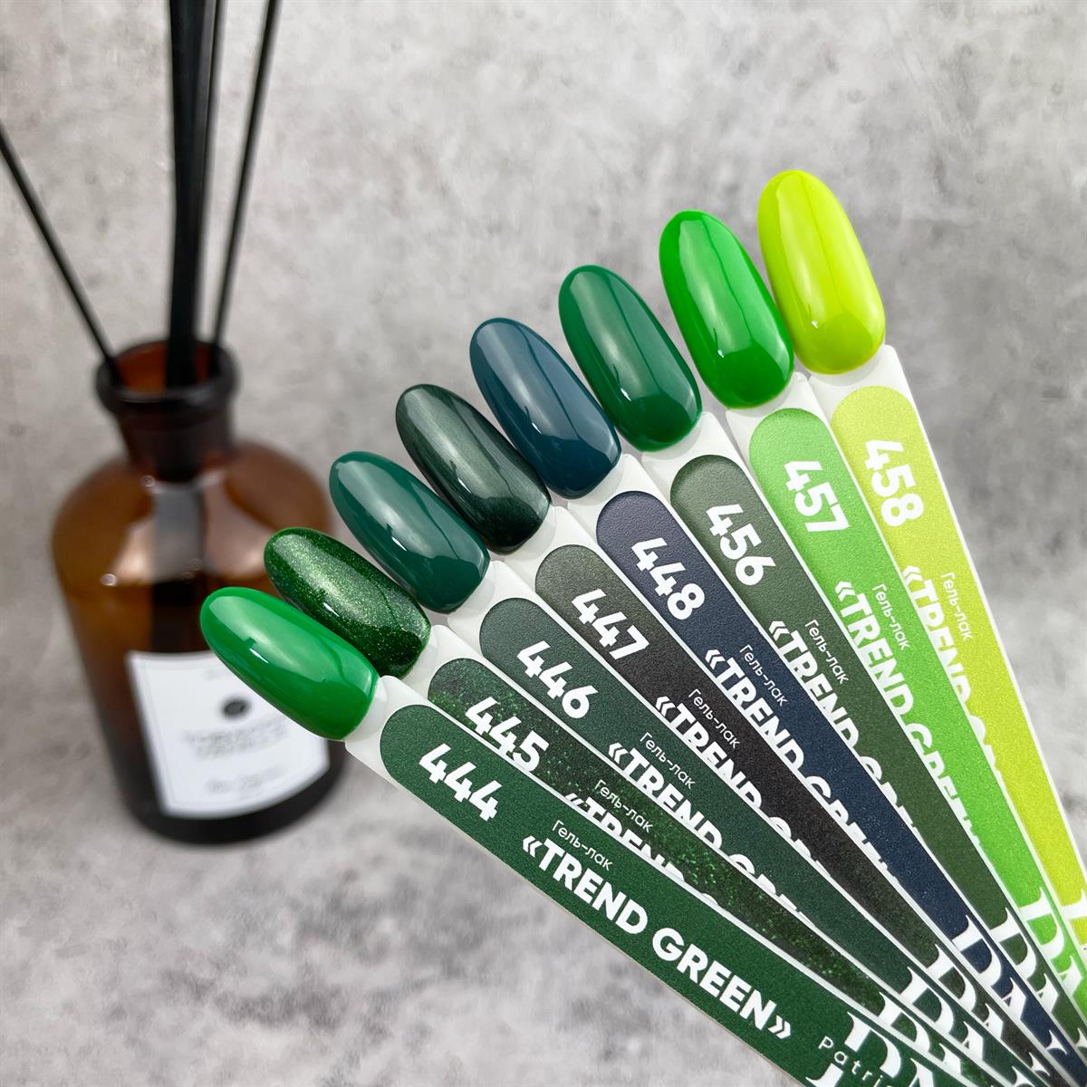 Kalıcı oje Trend Green 457 New 8 ml