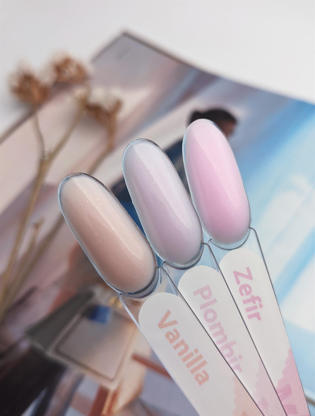 Shiny Renkli ışıltılı Base coat Plombir 9 ml