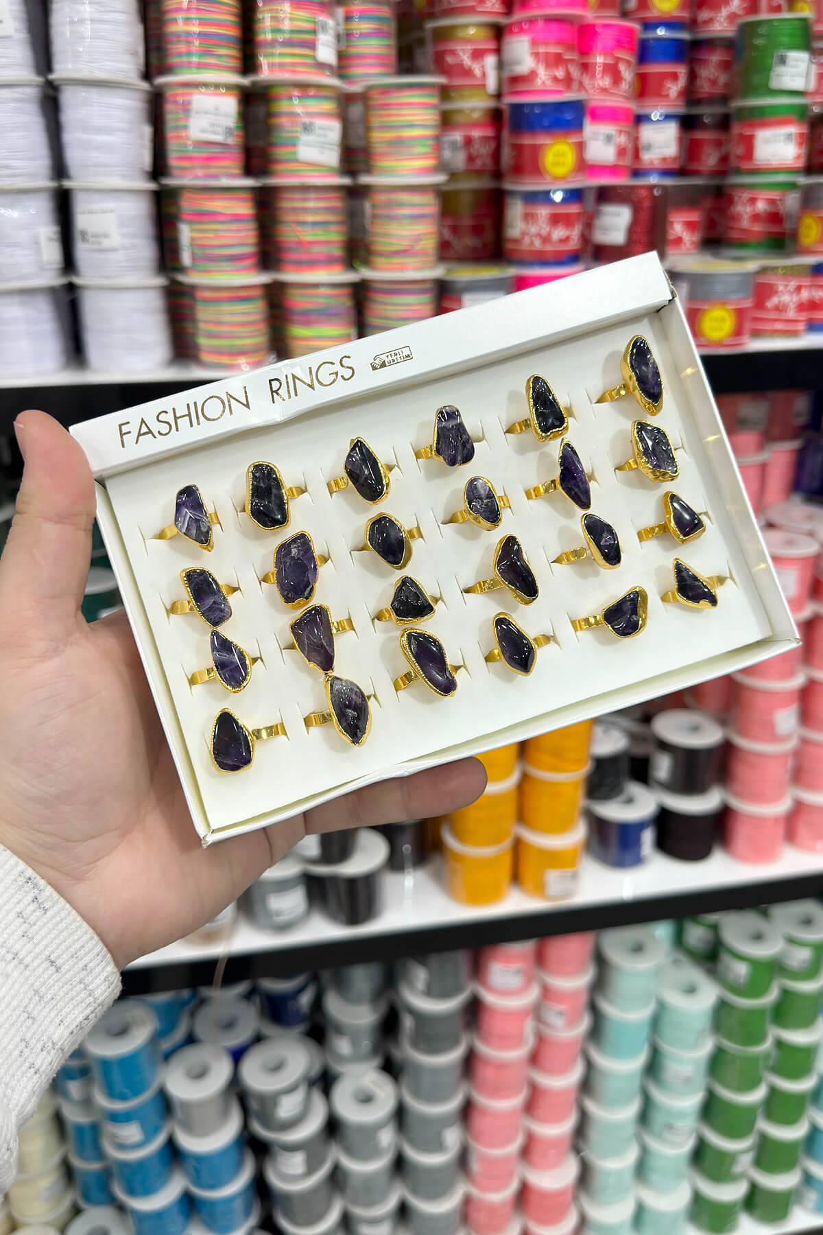 Ametist Doğal Taş Lak Kaplama Ham Kütle Kesim 24 Adet Ayarlanabilir Yüzük