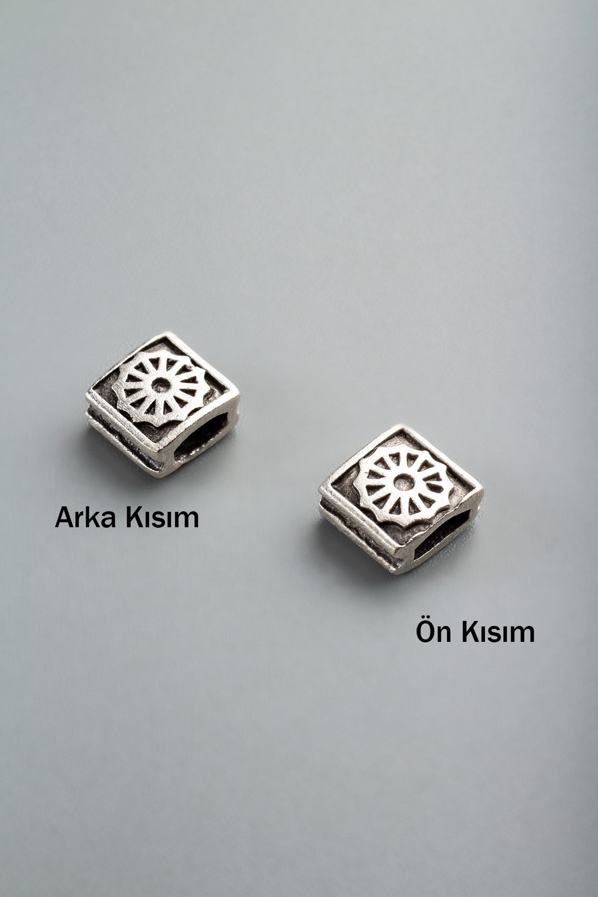 Antik Gümüş Dikdörtgen Dümen Figürlü 7x7mm Takı Aparatı