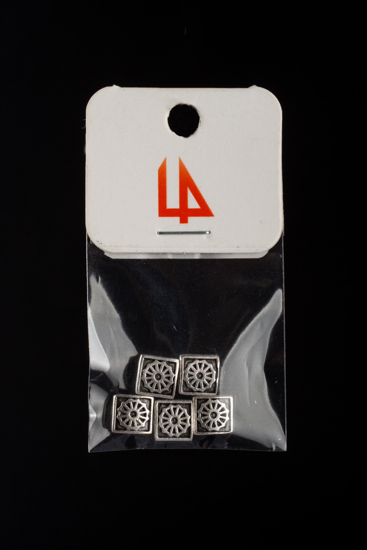 Antik Gümüş Dikdörtgen Dümen Figürlü 7x7mm Takı Aparatı