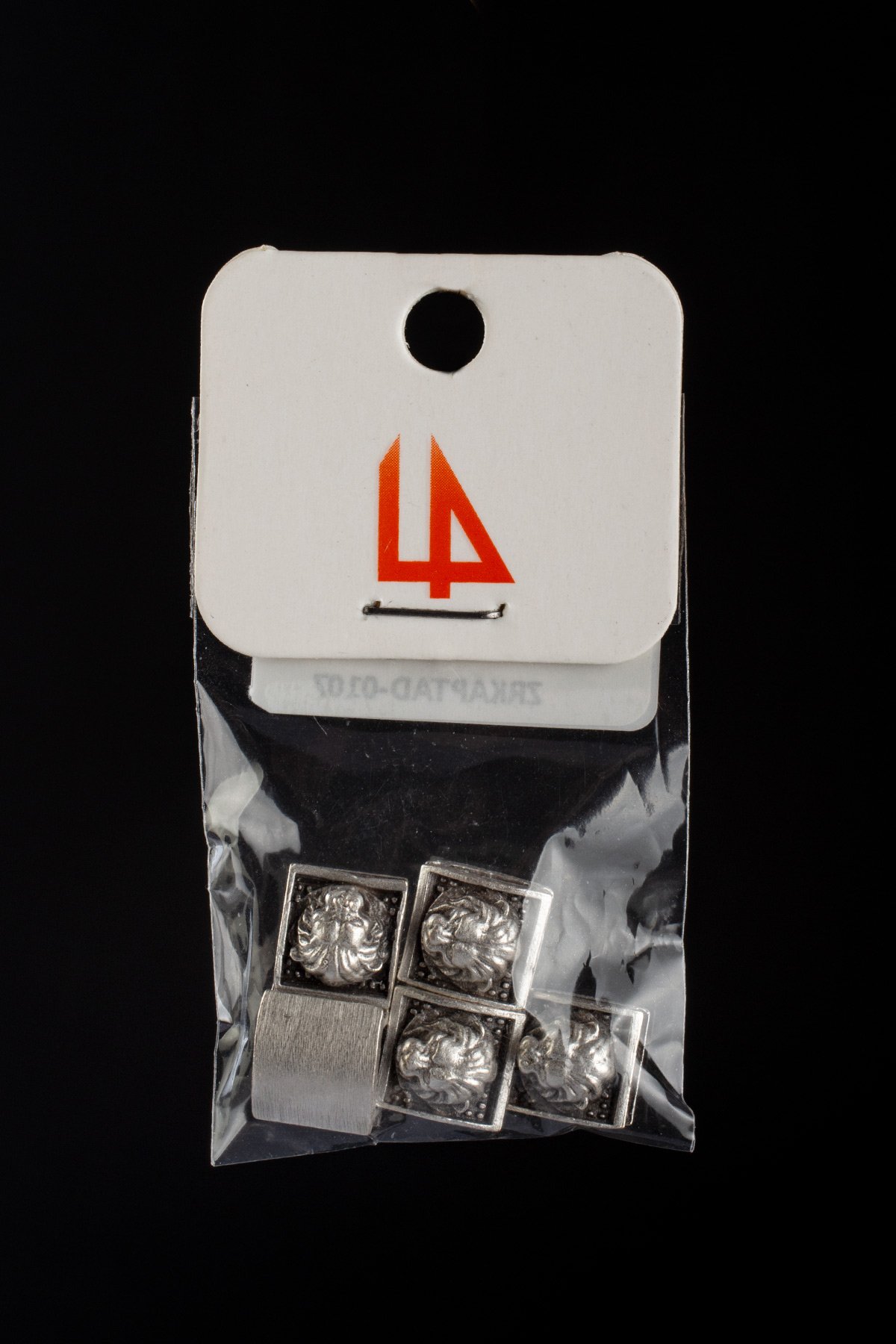 Antik Gümüş Kare Aslan Figürlü 7x7mm Takı Aparatı