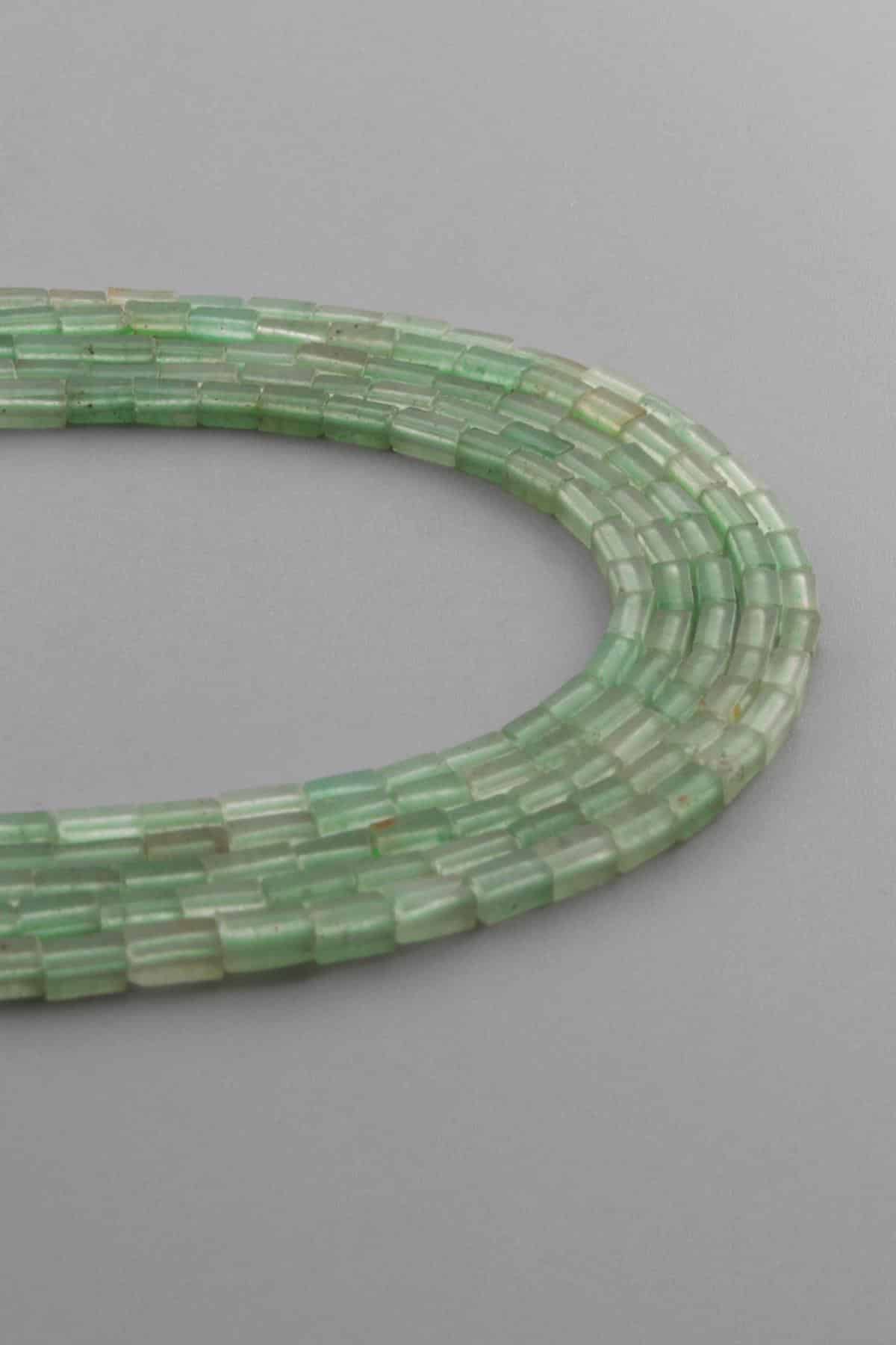 Aventurin Doğal Taş Parlak Yeşil Dikdörtgen Kesim 2x4mm Dizi