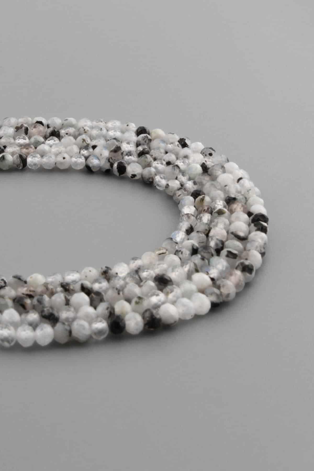 Ay Taşı Doğal Taş Parlak Siyah Benekli Küre Kristal Kesim 3mm Dizi [AB]