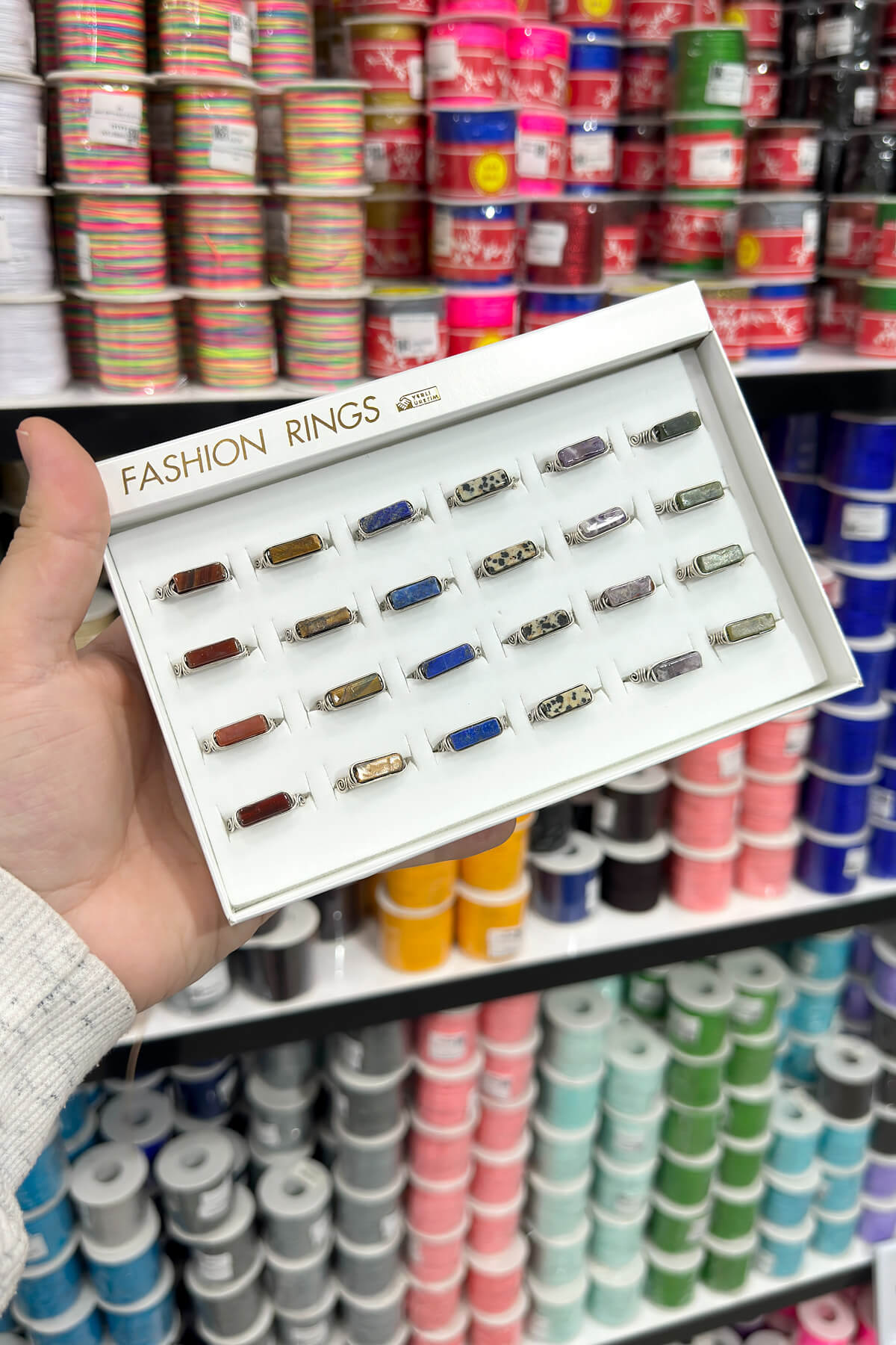 Doğal Taş Karışık Çelik Dikdörtgen Kesim 24 Adet Ayarlanabilir Yüzük