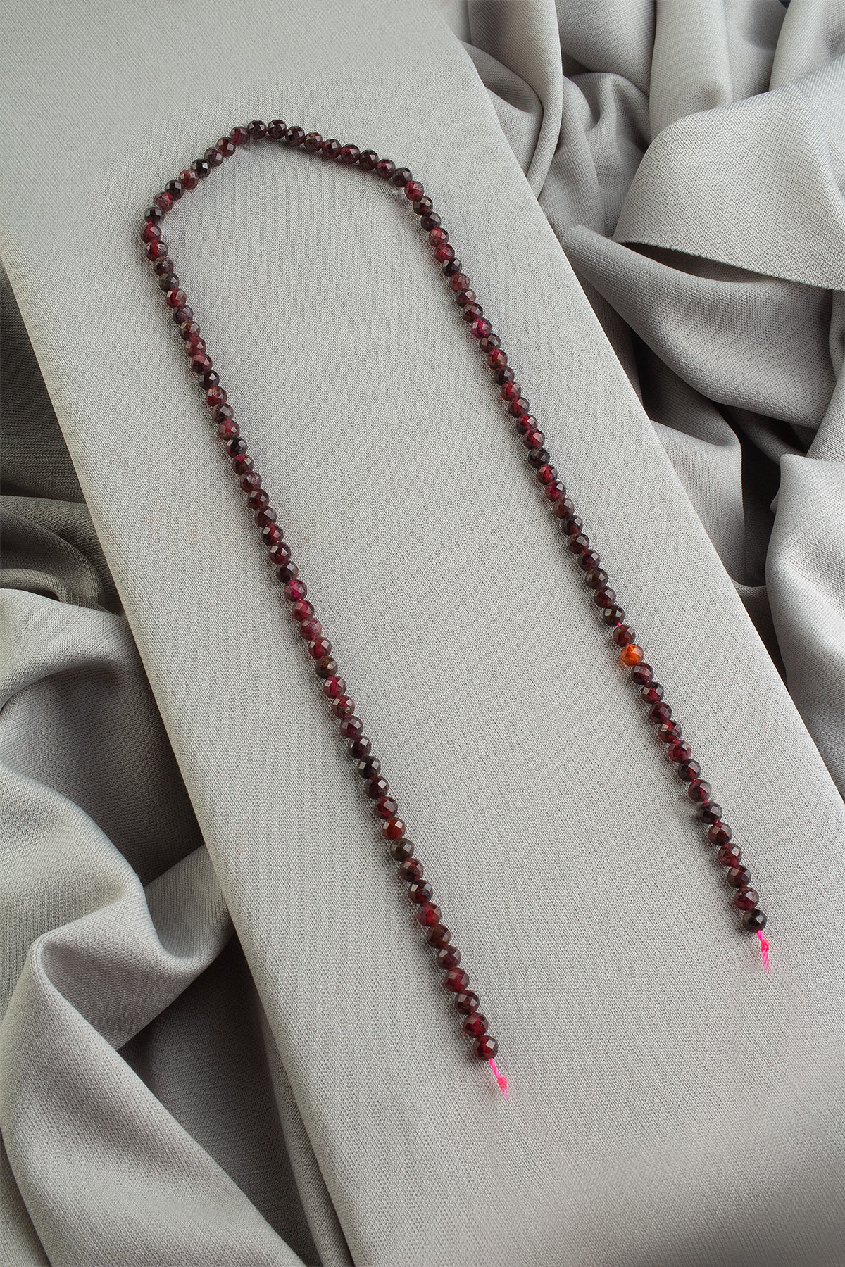 Garnet Doğal Taş Parlak Küre Kristal Kesim 4mm Dizi