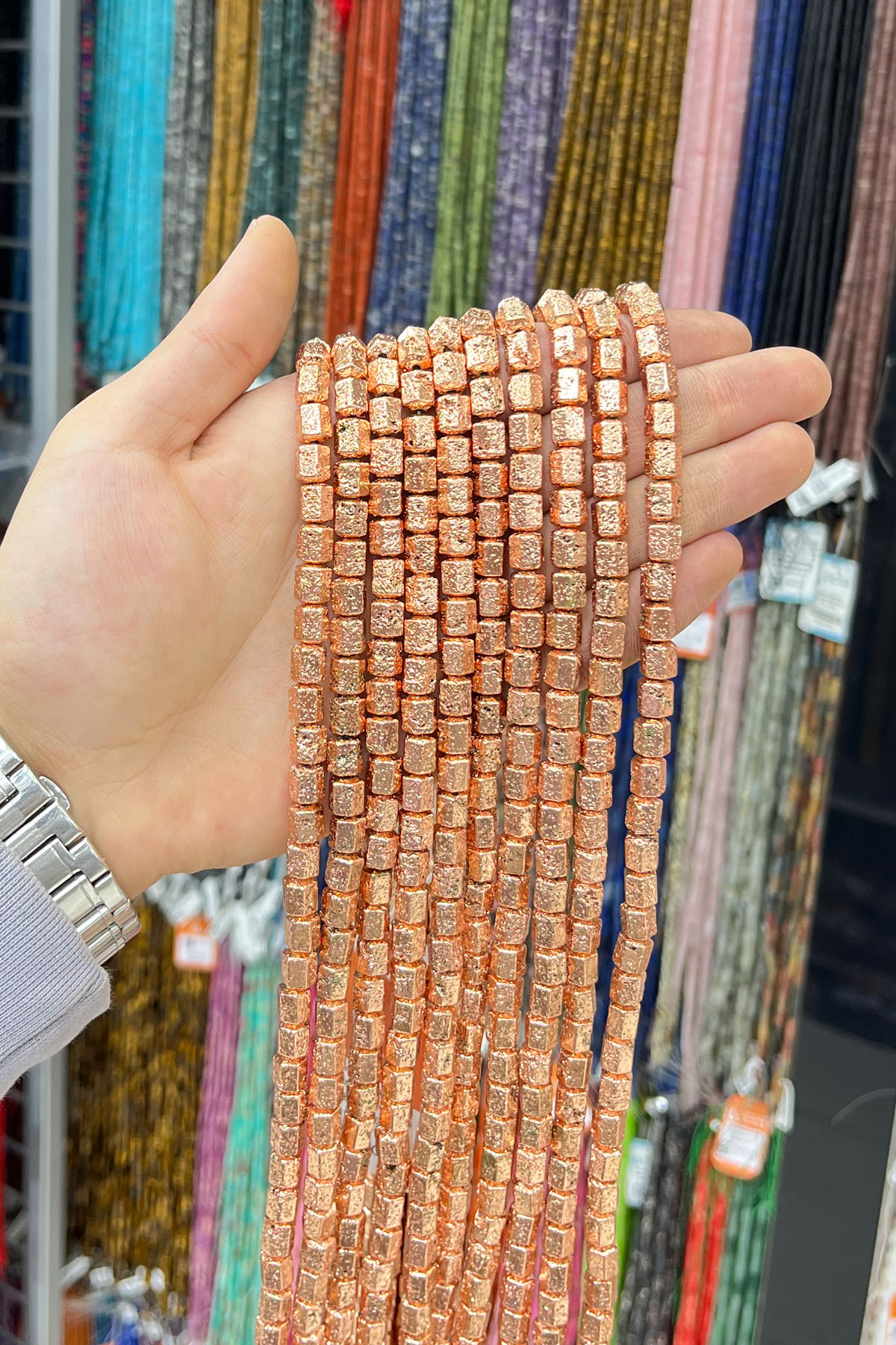 Hematit Taşı Altıgen Kesim 8x6mm- Parlak Roz Doğal Taş Dizi