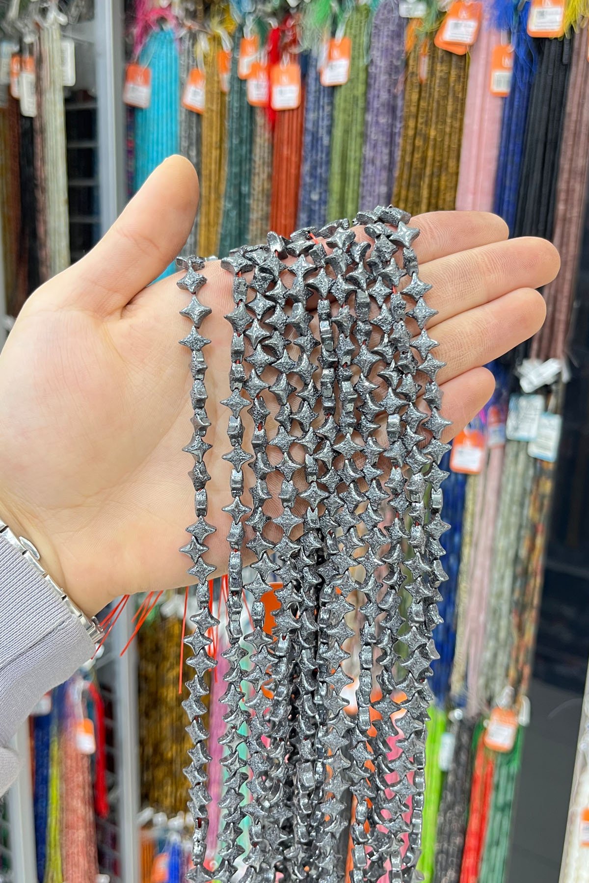 Hematit Taşı Amorf Yıldız Kesim 8x8mm-Pütürlü Füme Doğal Taş Dizi