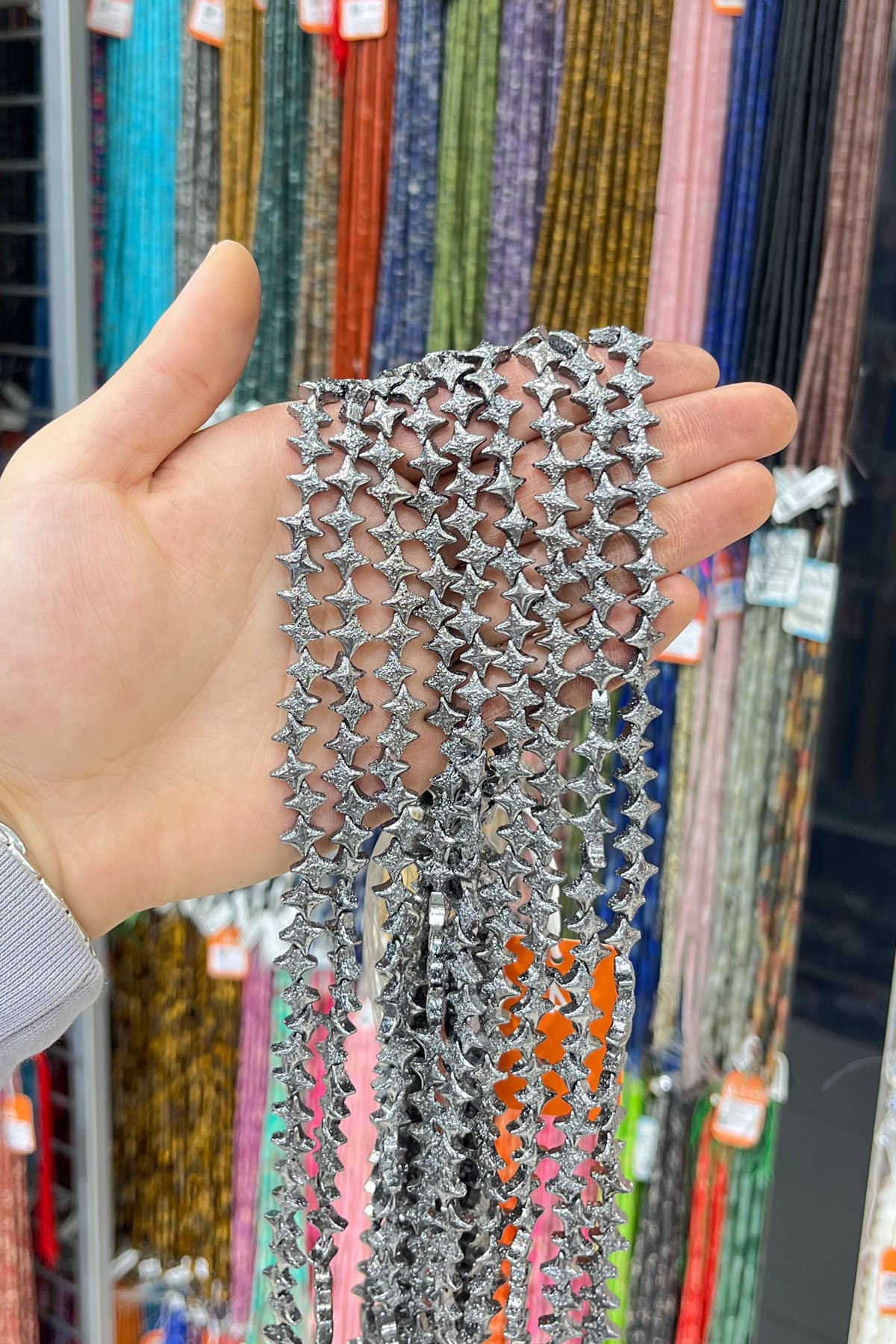 Hematit Taşı Amorf Yıldız Kesim 8x8mm- Parlak Füme Doğal Taş Dizi