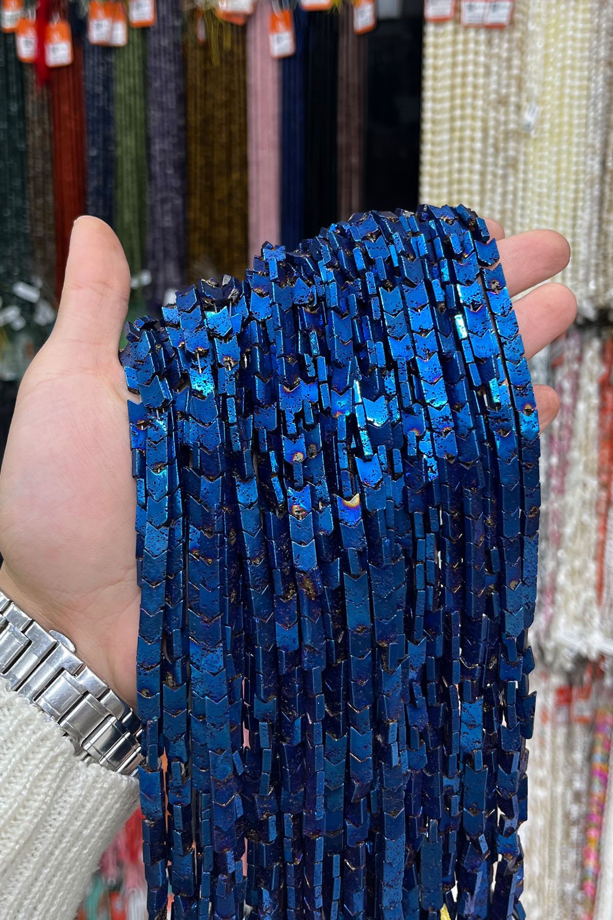 Hematit Taşı Çavuş Kesim 6x6mm- Parlak Mavi Doğal Taş Dizi