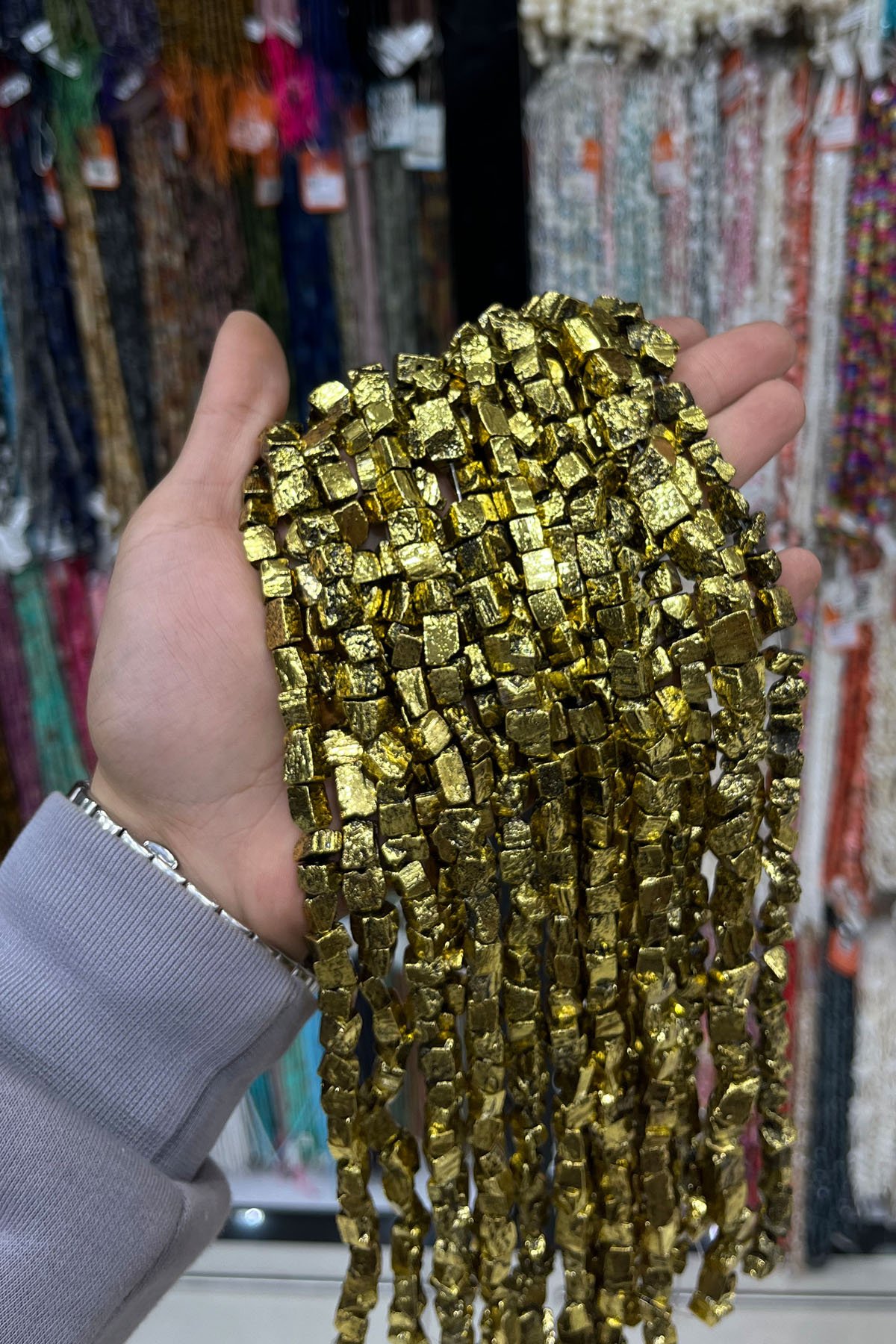 Hematit Taşı yassı Dörtgen Kesim 8x12mm-Pütürlü Antik Sarı Doğal Taş Dizi