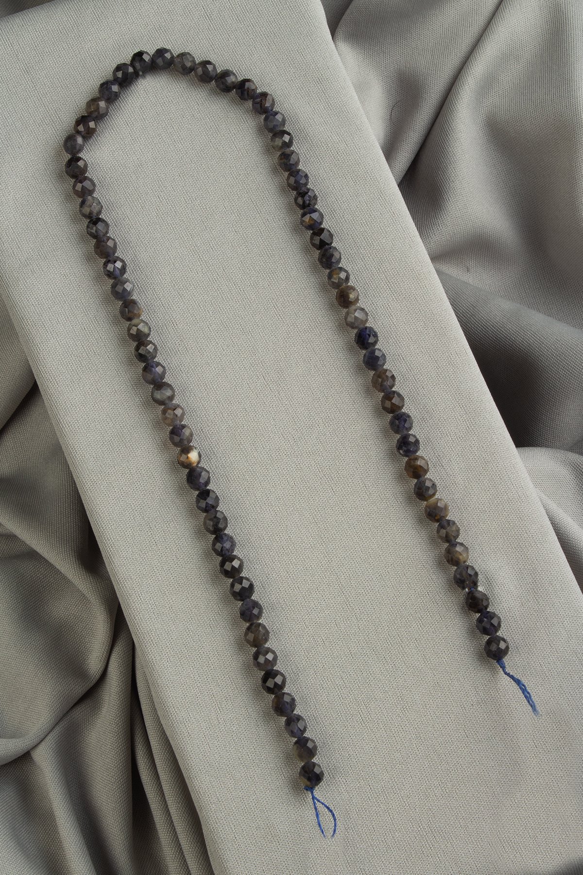 İyolit Doğal Taş Parlak Küre Kristal Kesim 6mm Dizi [AA]