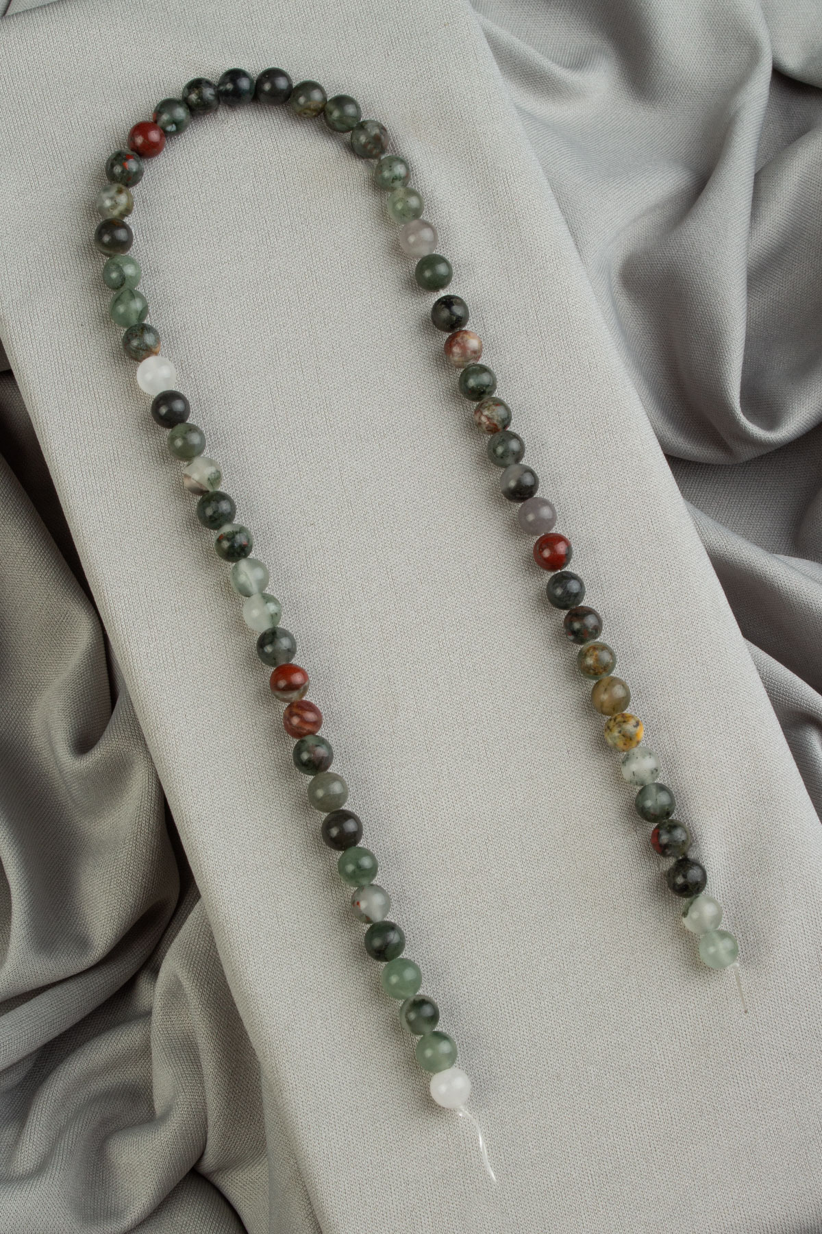 Kan Taşı Doğal Taş Parlak Küre Kesim 6mm Dizi [AA]