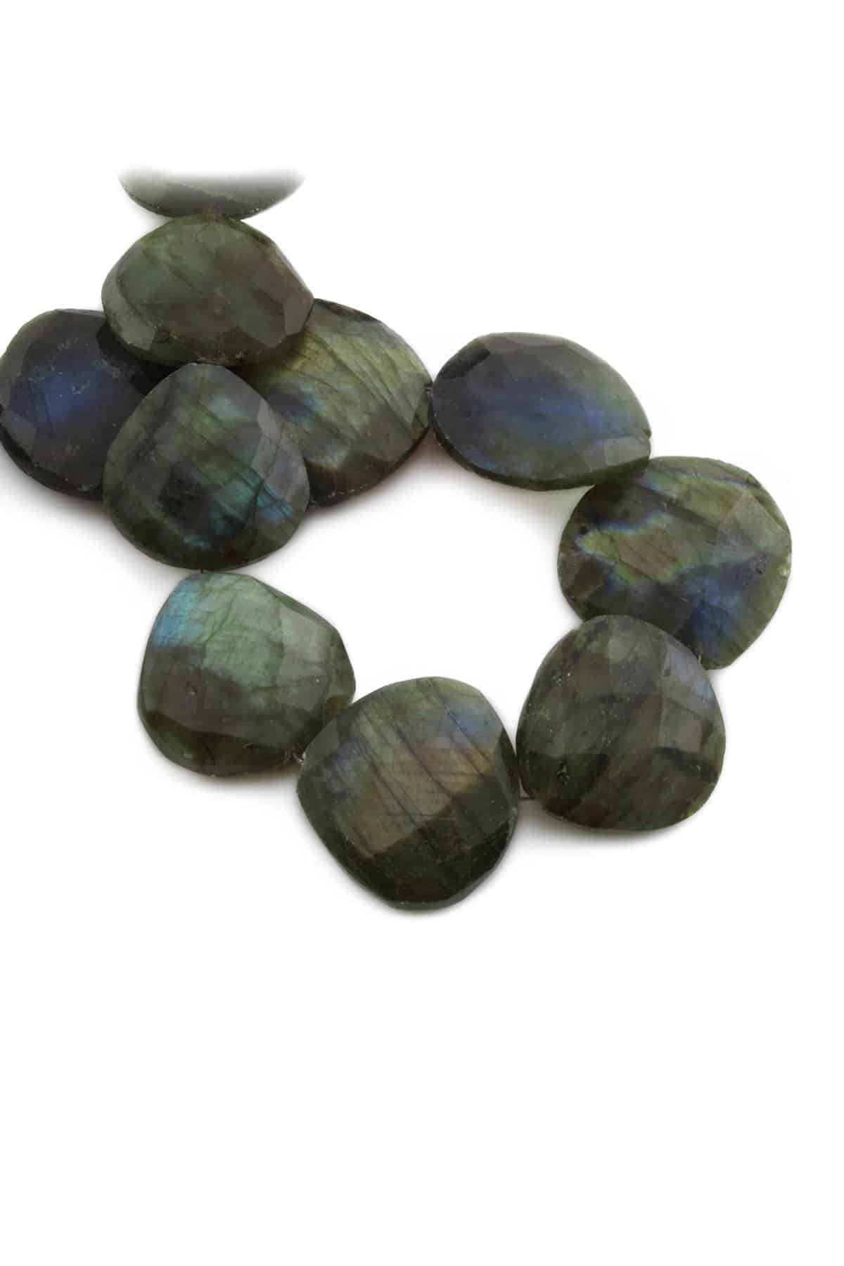 Labradorit Doğal Taş Parlak Yassı Damla Kristal Kesim 27x8mm Dizi [AA]