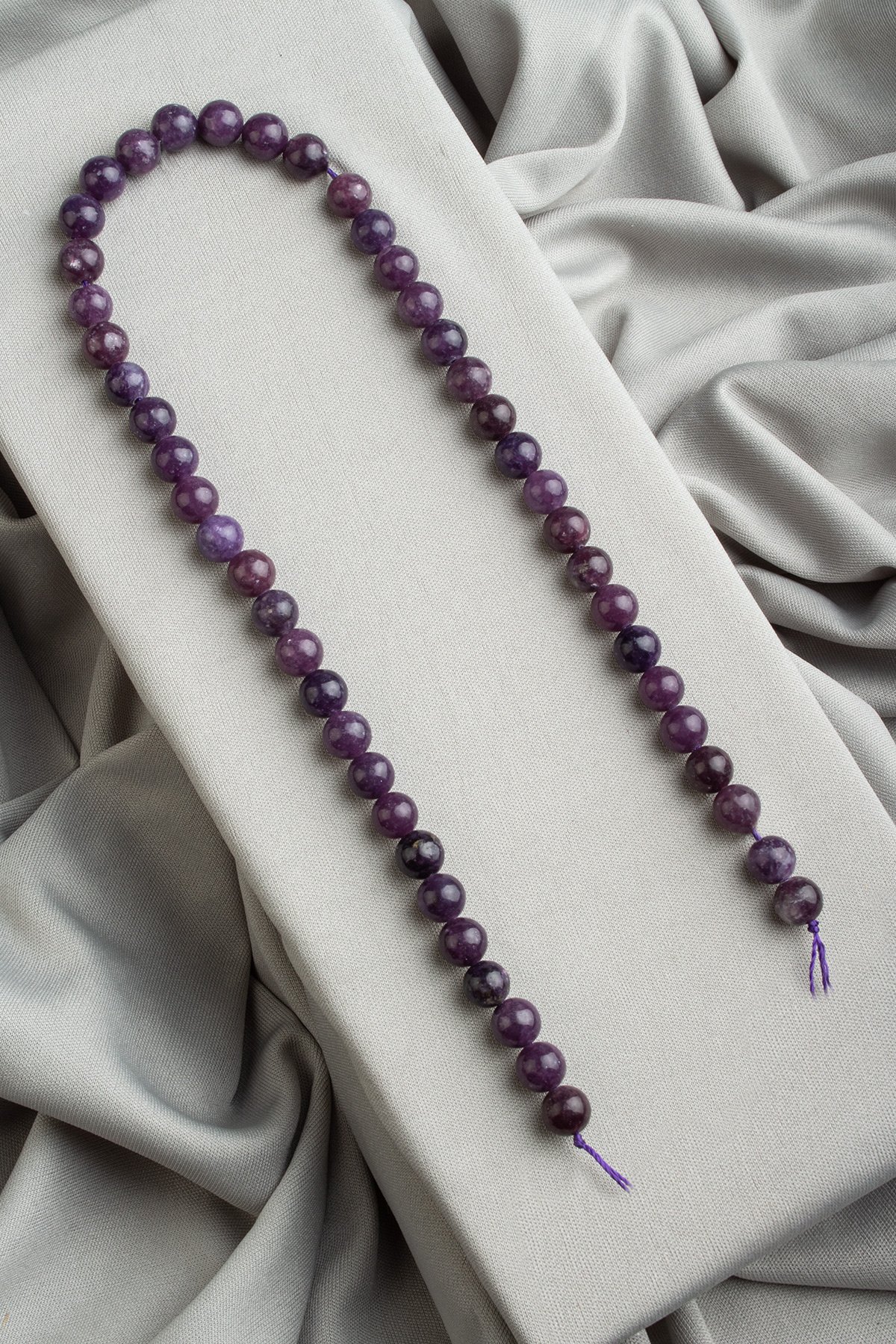 Lepidolit Doğal Taş Parlak Mor Küre Kesim 8mm Dizi