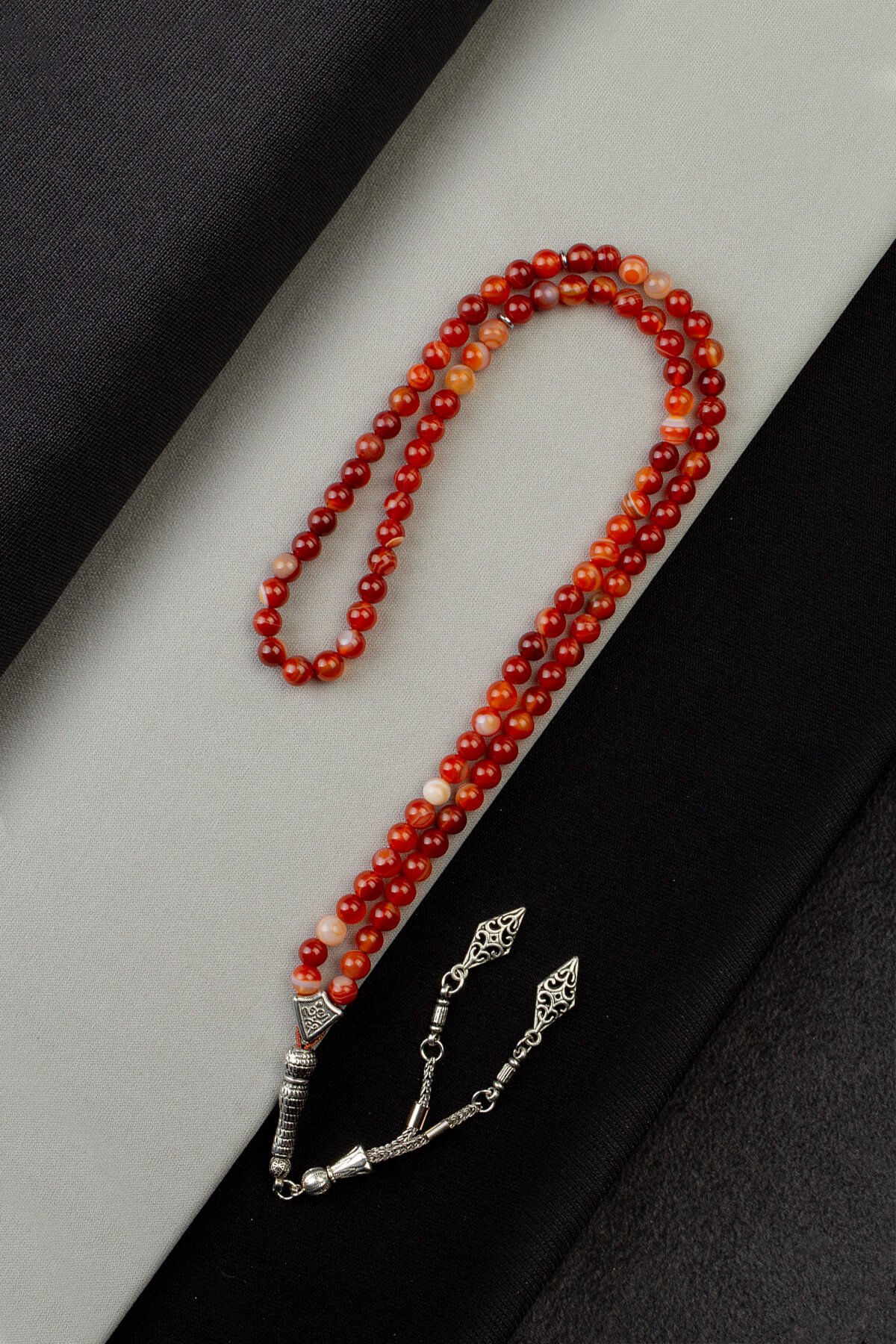 Masagaskar Akik Doğal Taş Küre Kesim Turuncu 99lu 6mm Tesbih