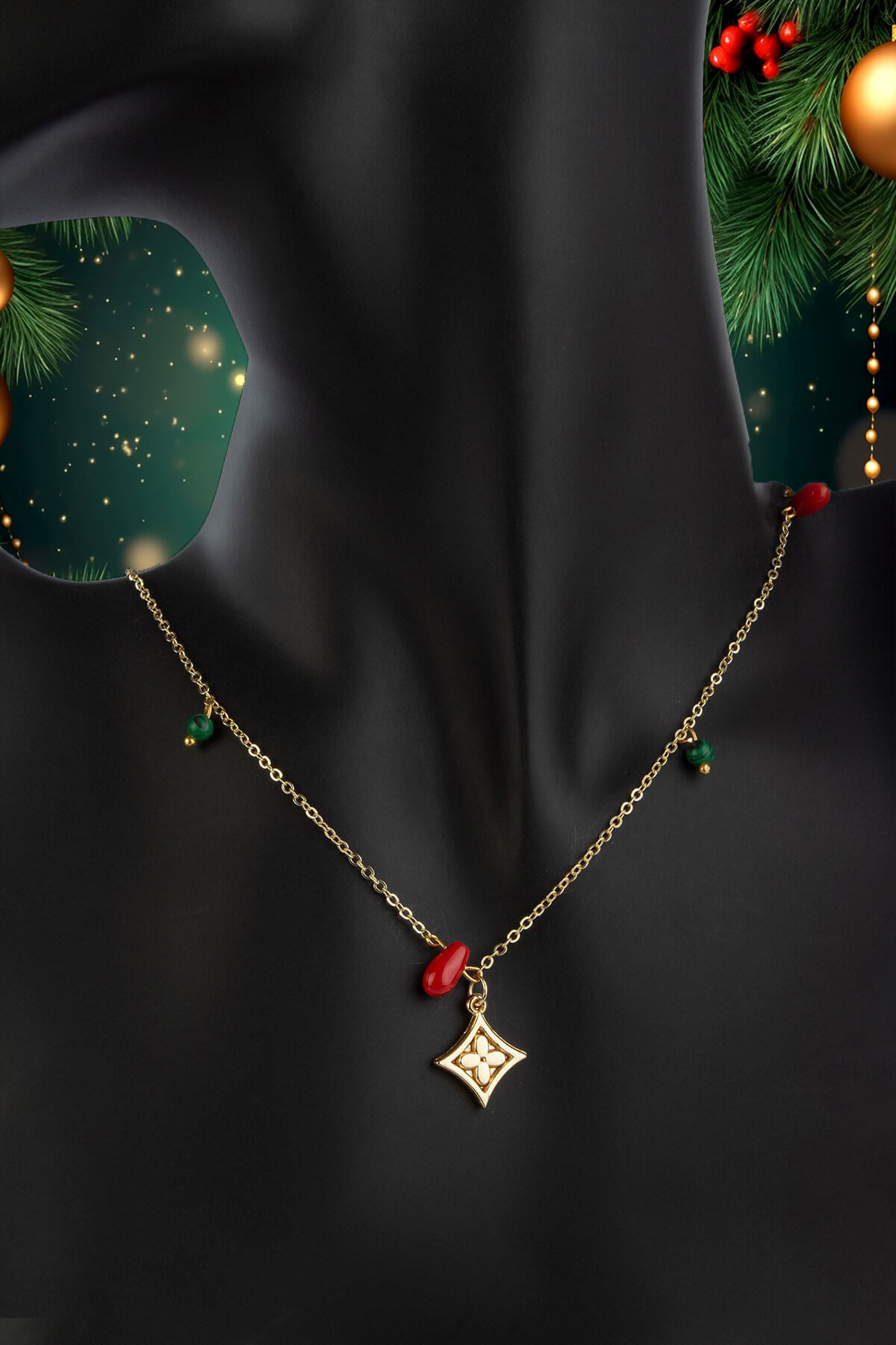 Mercan Sıkma Malakit Doğal Taş Kokina Temalı Yılbaşı Kolyesi