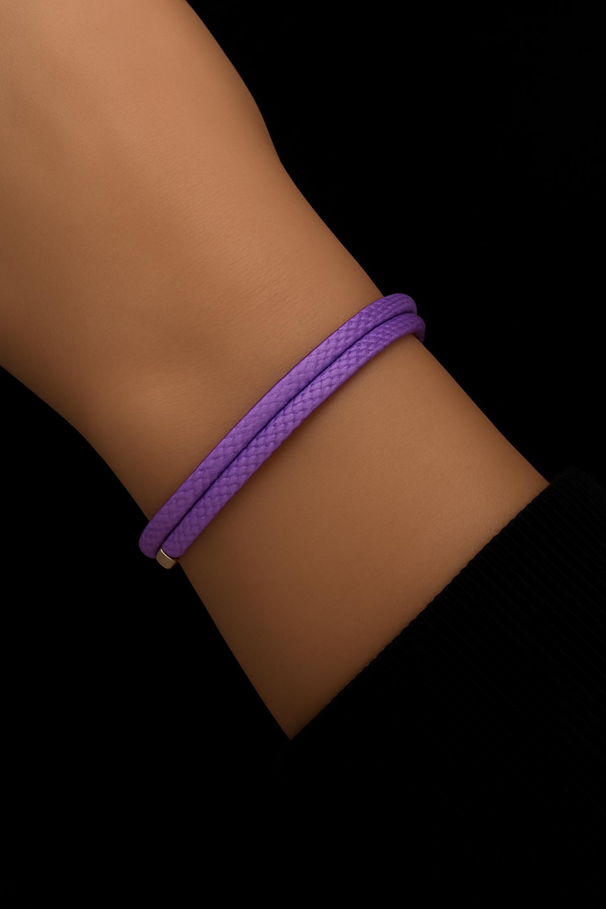 Mıknatıslı Lila Bileklik