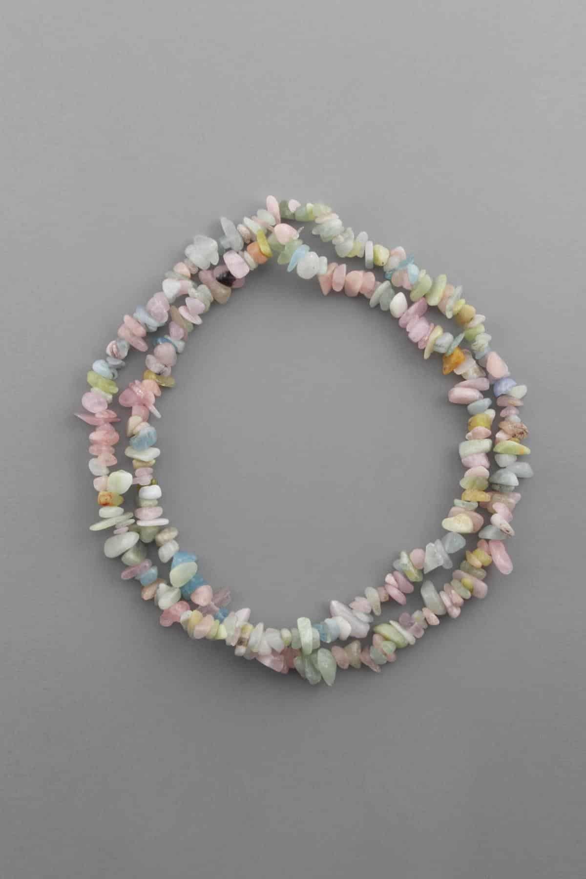 Morganit Doğal Kırık Taş Orta Boy Parlak 5x8mm Dizi