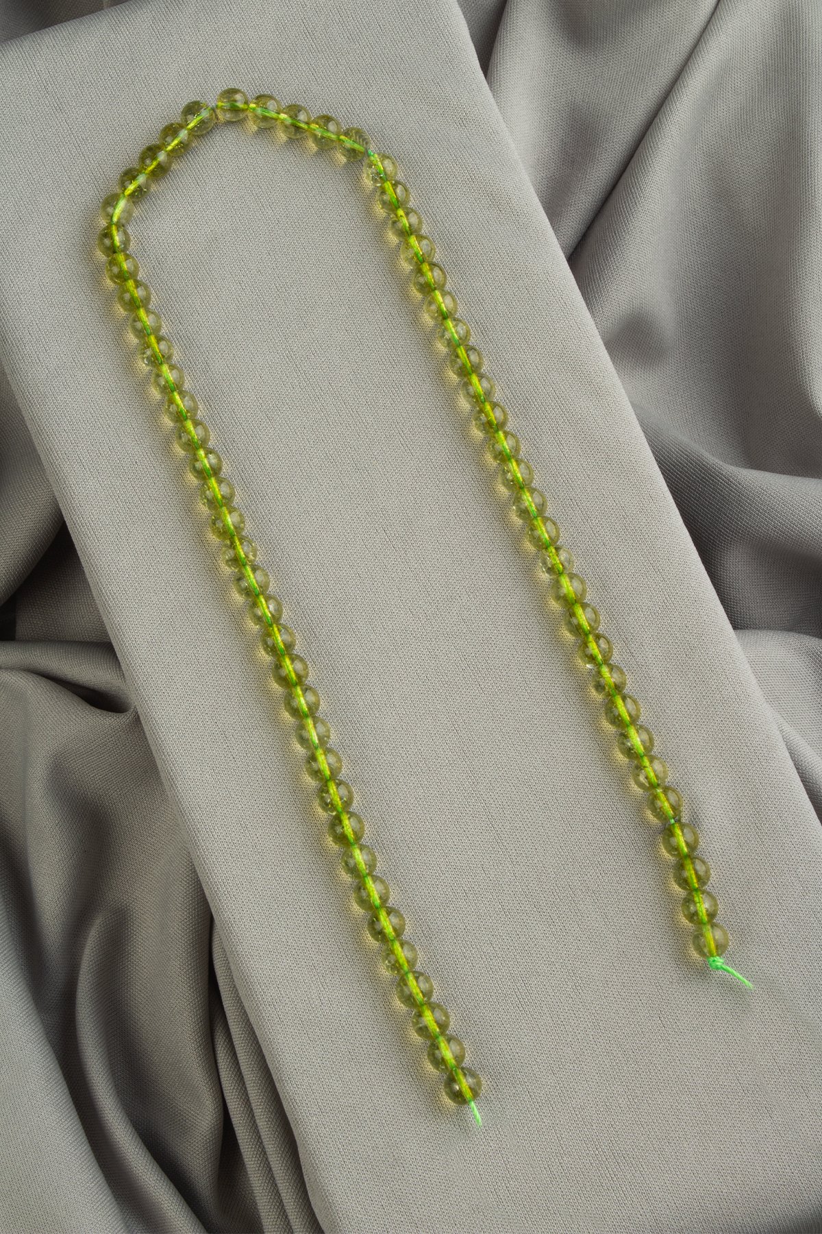 Peridot Doğal Taş Parlak Küre Kesim 6mm Dizi