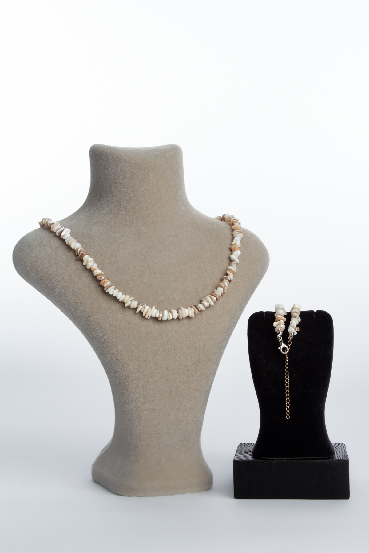 Sedef Doğal Kırık Taş Zincir Kapamalı Kolye