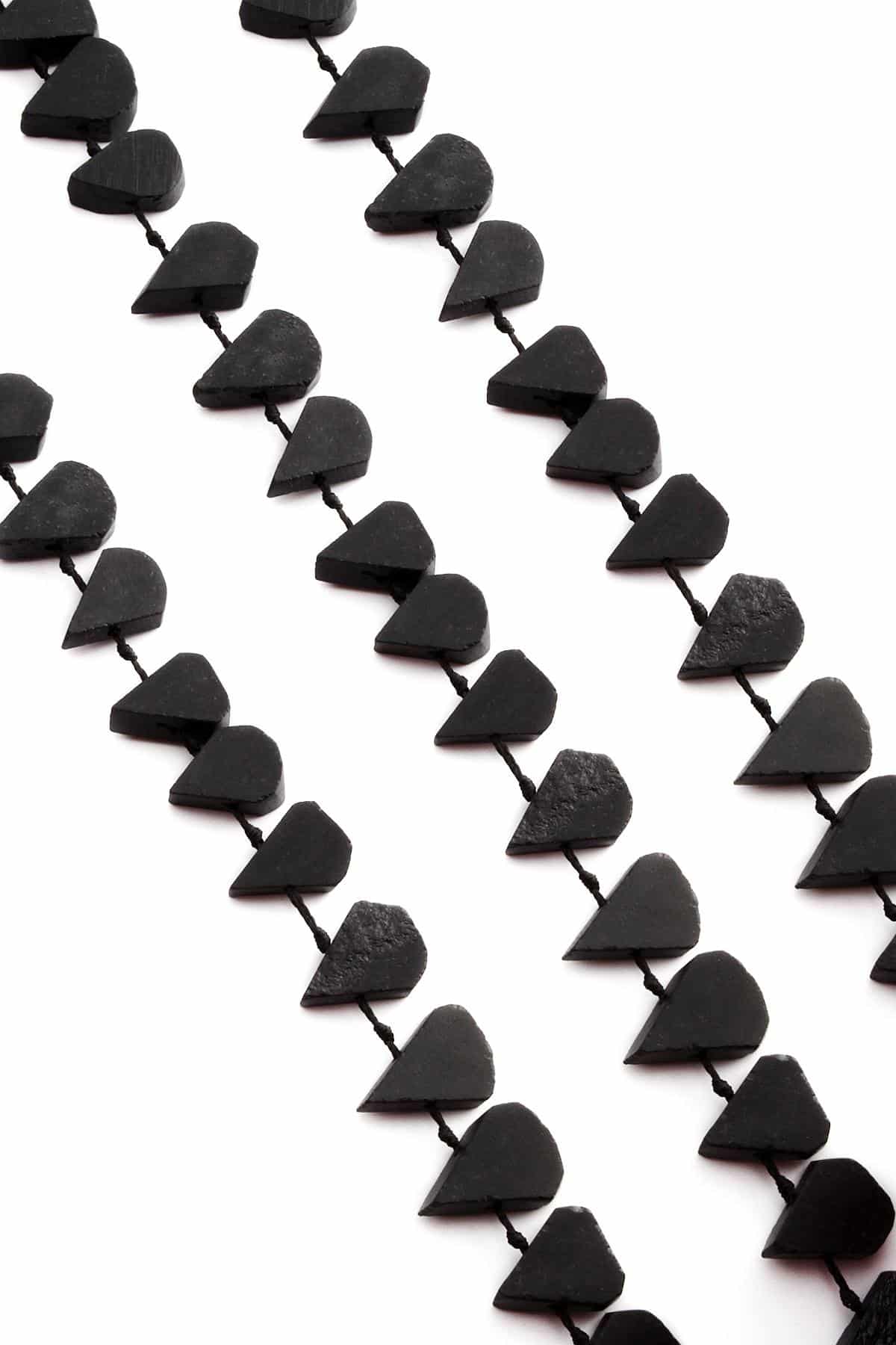 Shungit Doğal Taş Mat Siyah Yassı Damla Kesim 16x12mm Dizi [AA]