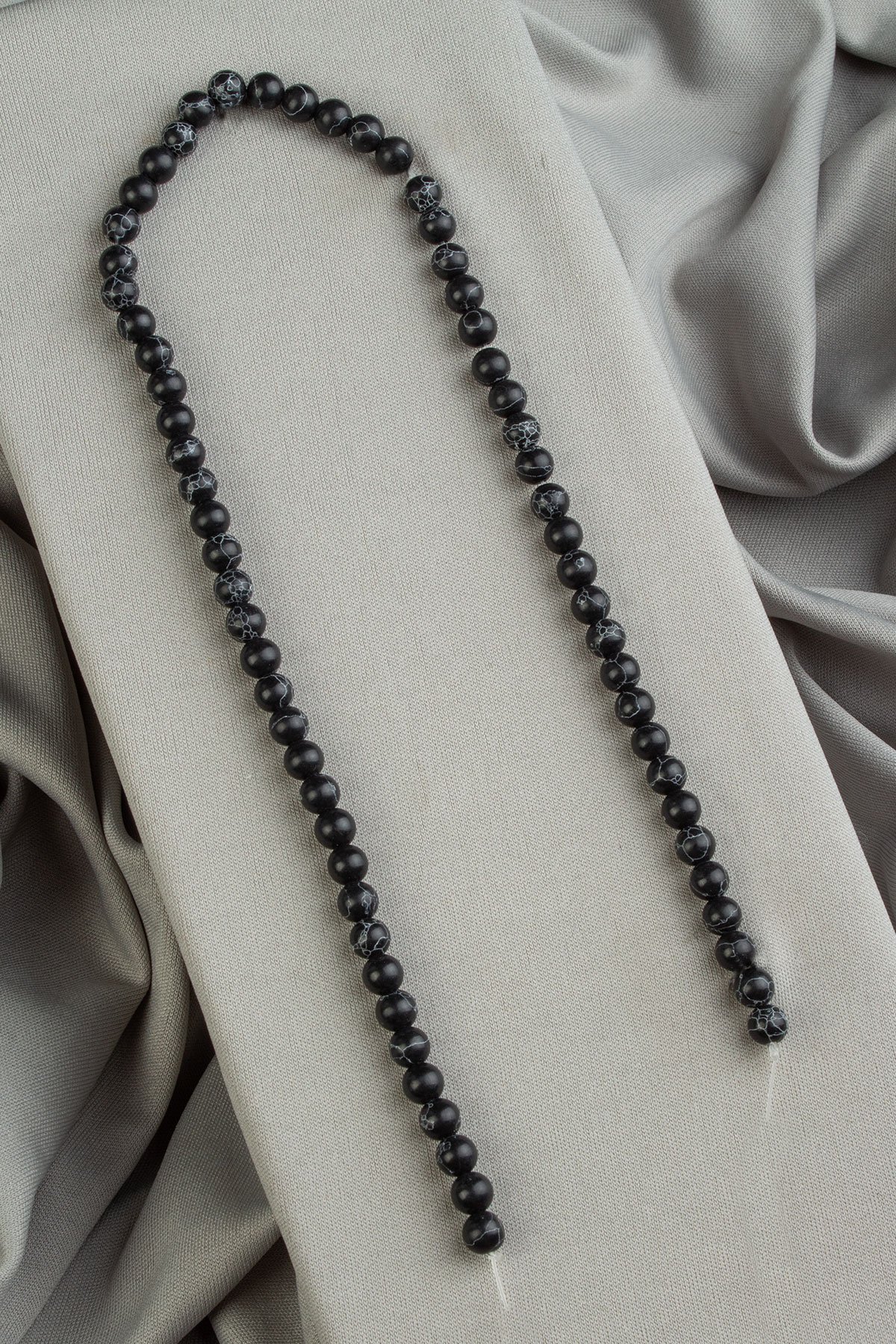 Sıkma Havlit Doğal Taş Parlak Siyah Küre Kesim 6mm Dizi