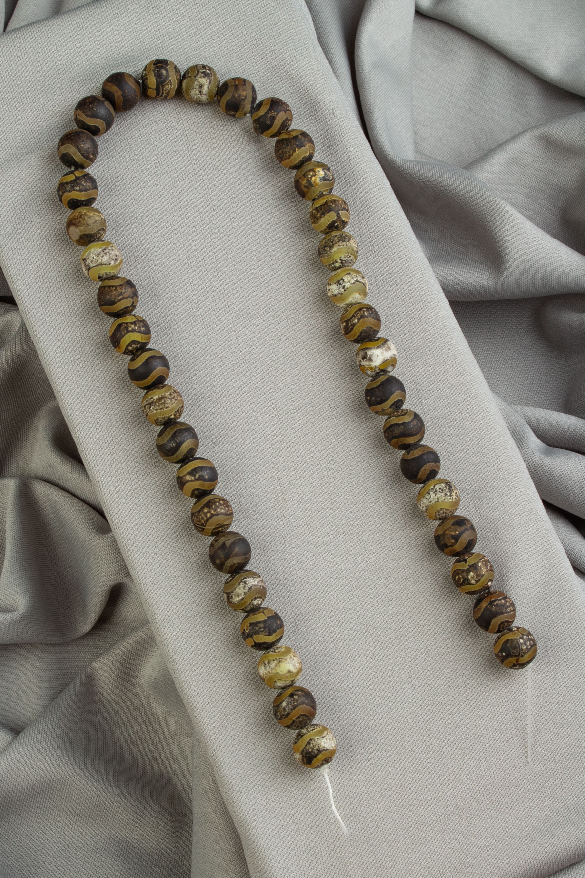 Tibet Akik Doğal Taş Küre Kesim 10mm Dizi