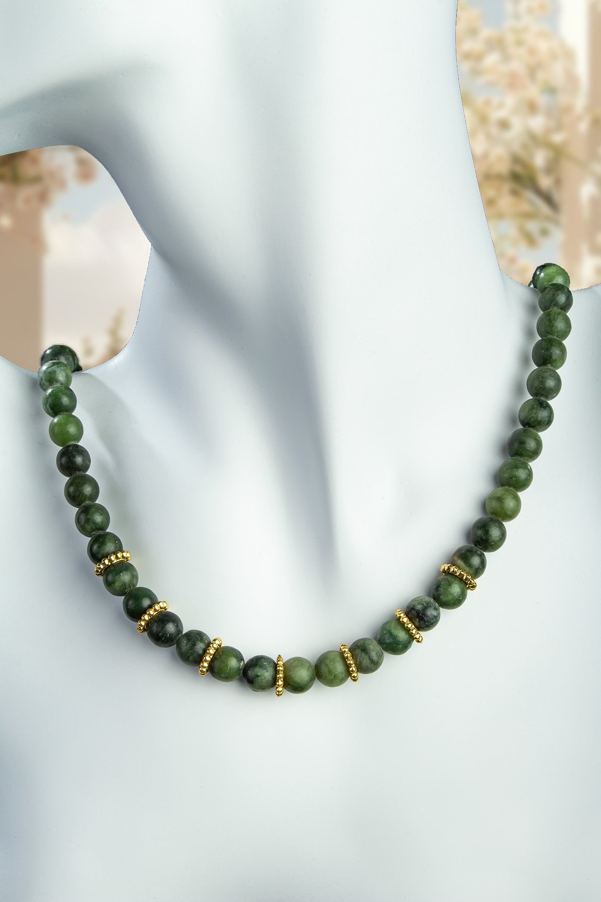 Yeşim Doğal Taş Küre Kesim Zincir Kapamalı Kolye