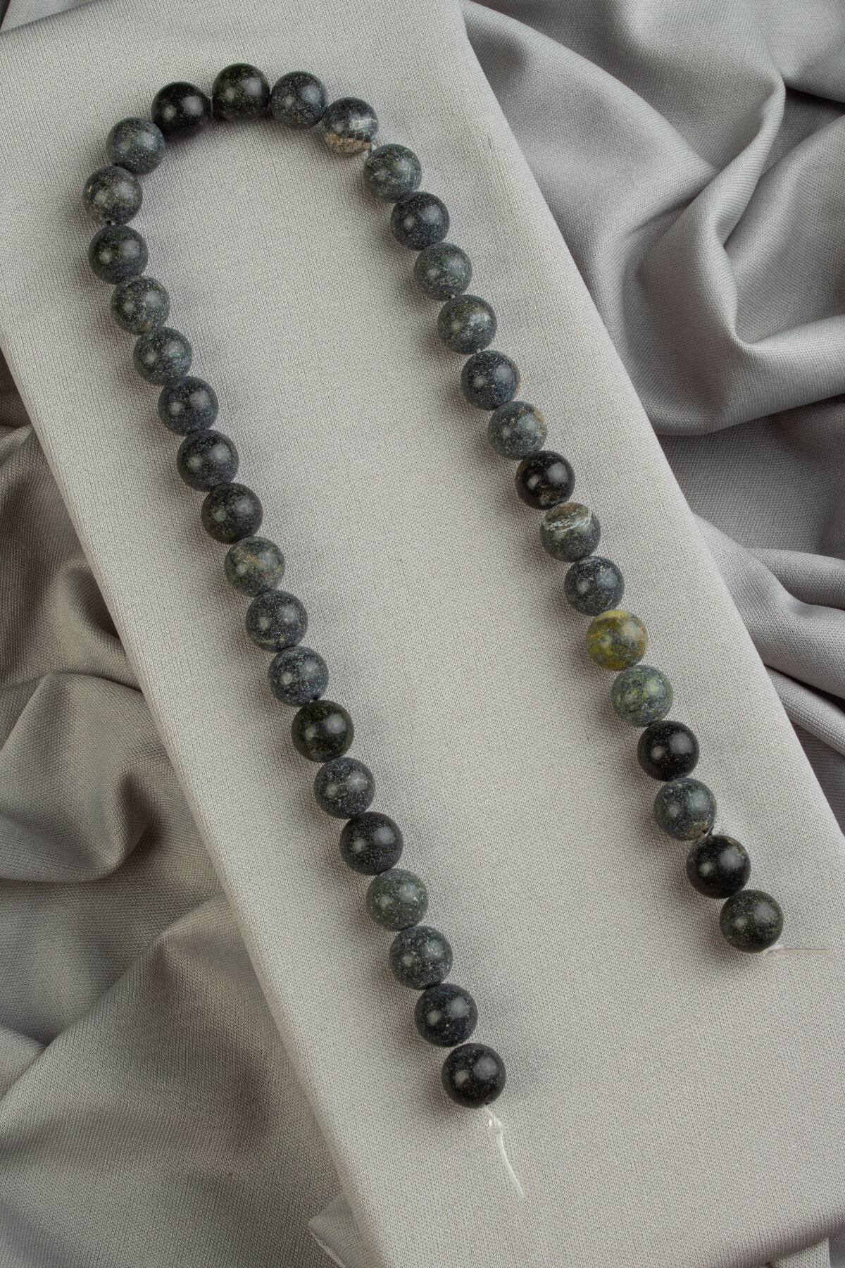 Yılan Taşı Doğal Taş Parlak Küre Kesim 10mm Dizi [AA]