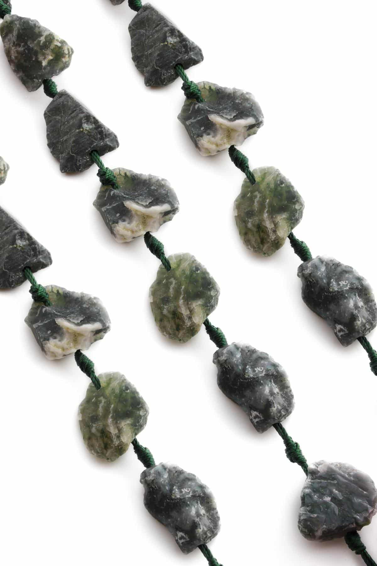 Yosunlu Akik Doğal Taş Mat Koyu Yeşil Ham Kütle Kesim 15x25mm Dizi [AA]