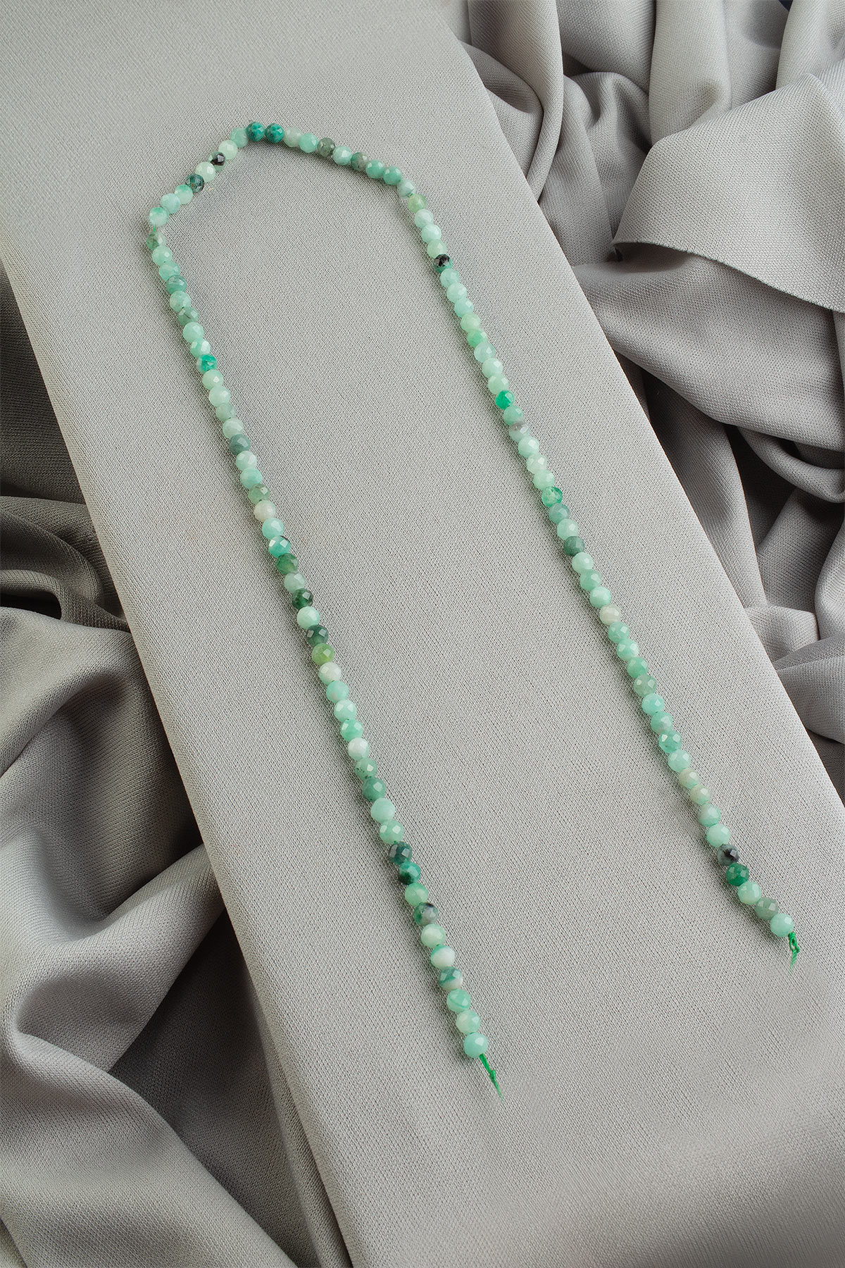 Zümrüt Doğal Taş Faset Küre Kesim 4mm Dizi