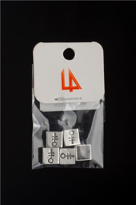 Antik Gümüş Kare Dişi Sembol Çift Delik 7mm Takı Aparatı