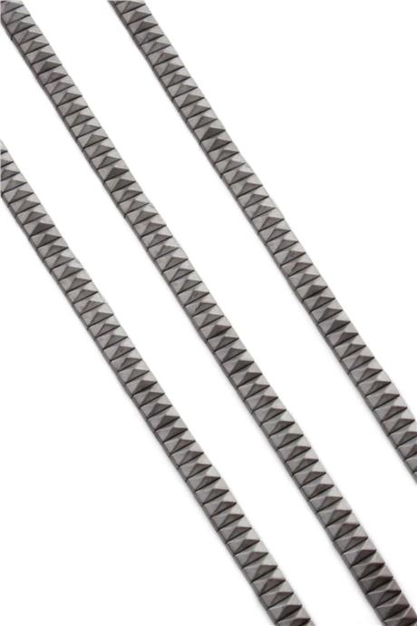 Hematit Taşı Piramit Kesim Mat Açık Gri 6x3mm Doğal Taş Dizi