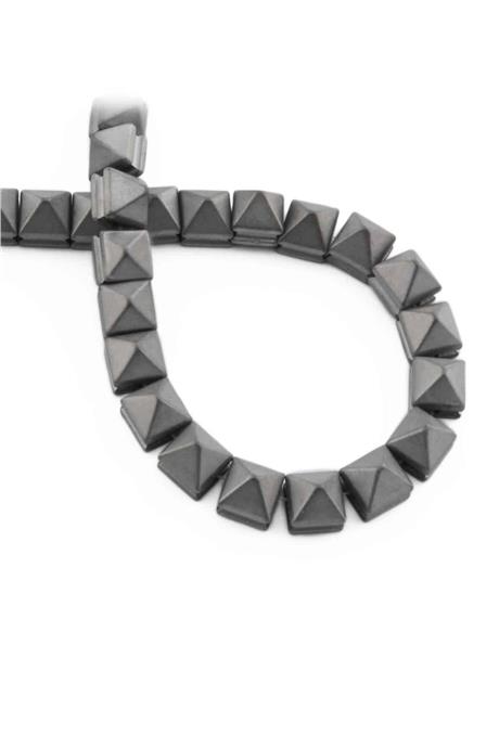 Hematit Taşı Kanallı Piramit Kesim Mat Açık Gri 8x8mm Doğal Taş Dizi