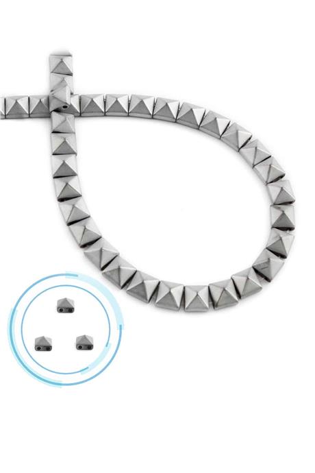 Hematit Taşı Kare Piramit Kesim Mat Açık Gri 6x6mm Doğal Taş Dizi