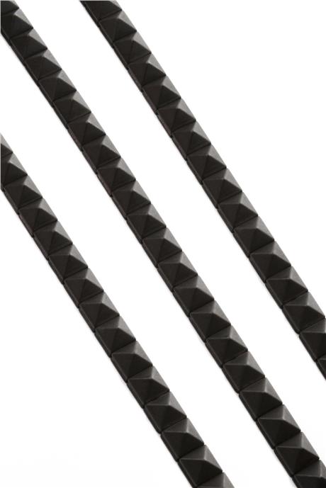 Hematit Taşı Piramit Kesim Mat Siyah 8x8mm Doğal Taş Dizi