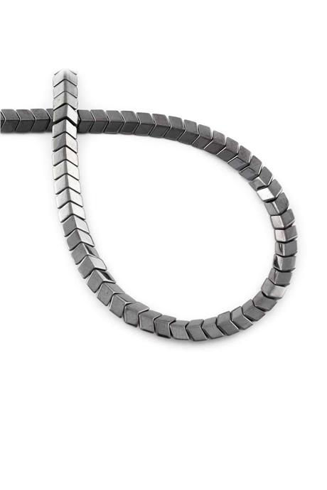 Hematit Taşı Bombeli Kesim Parlak Füme 6x3mm Doğal Taş Dizi