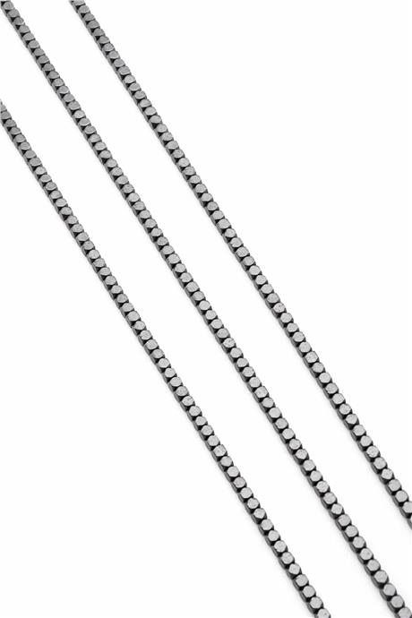 Hematit Taşı Küp Kesim Parlak Füme 2x2mm Doğal Taş Dizi