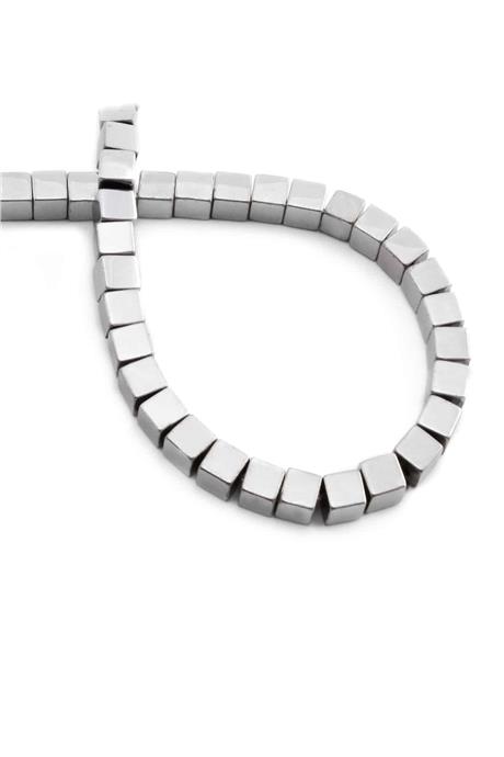 Hematit Taşı Küp Kesim Parlak Gümüş 6x6mm Doğal Taş Dizi