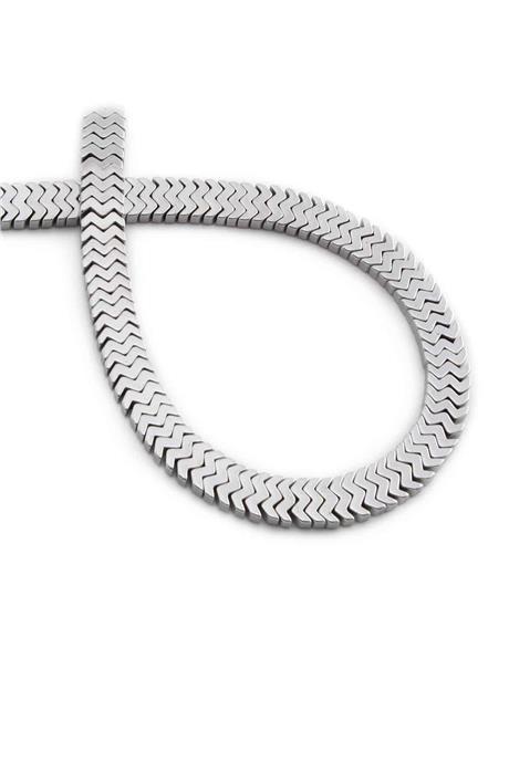 Hematit Taşı Yarasa Kesim Parlak Gümüş 7x1mm Doğal Taş Dizi